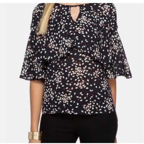 Sunday in Brooklyn Flowy geometric navy top - Picture 1 of 9